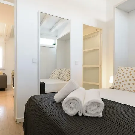 Charming Reina Sofia Apartment Madrid Exterior photo